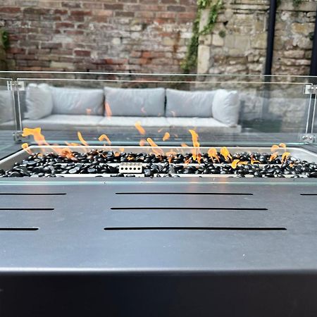 Luxurious Grand 6 Bedroom Home In Bath - Perfect For Groups & Sleeps 12! Kültér fotó