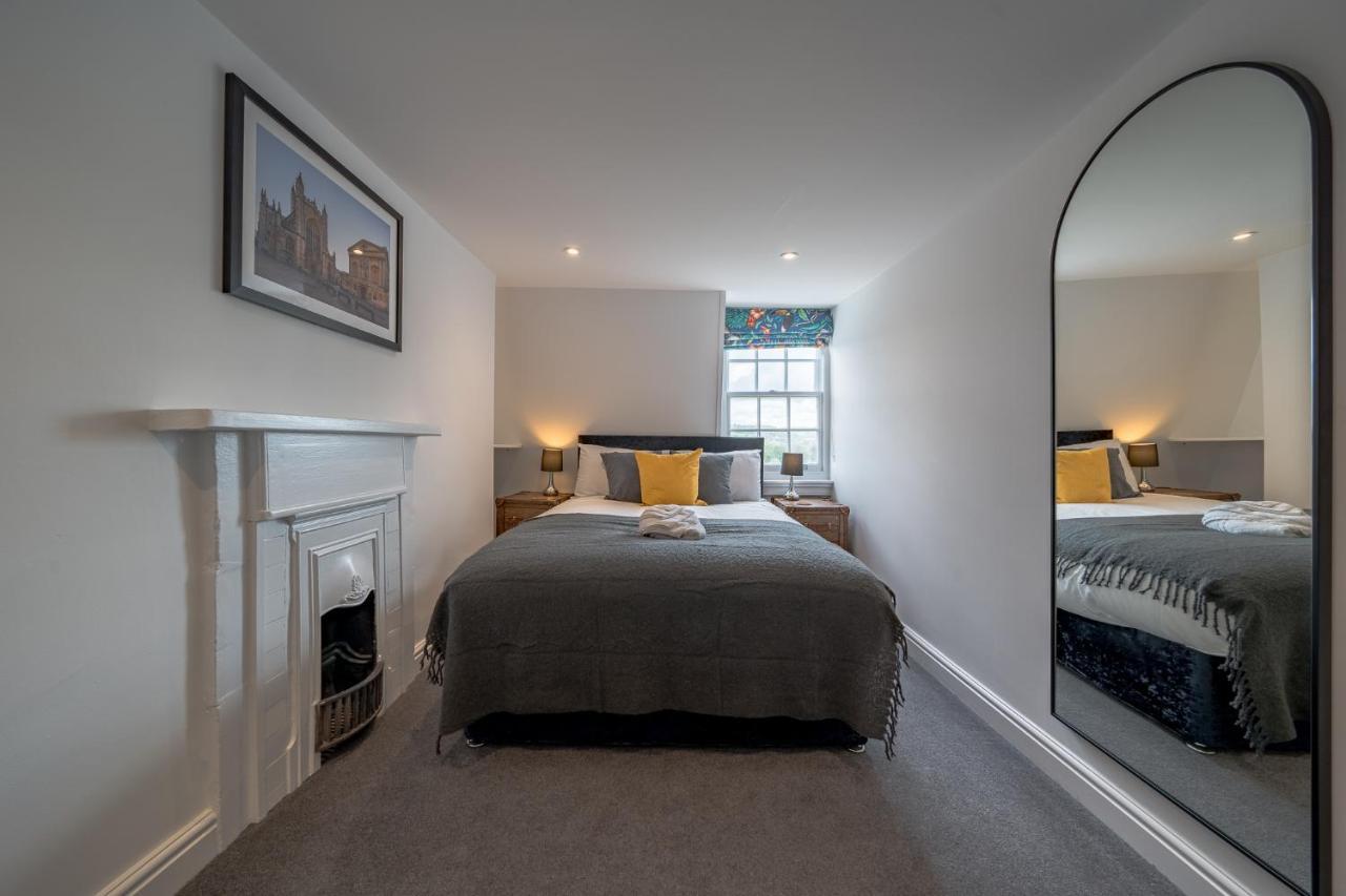 Luxurious Grand 6 Bedroom Home In Bath - Perfect For Groups & Sleeps 12! Kültér fotó