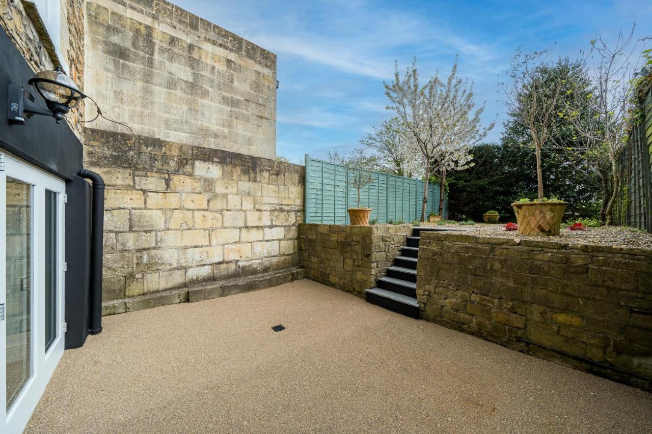 Luxurious Grand 6 Bedroom Home In Bath - Perfect For Groups & Sleeps 12! Kültér fotó