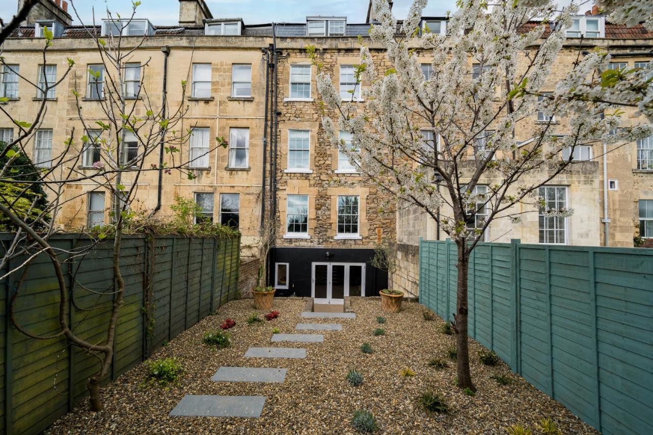 Luxurious Grand 6 Bedroom Home In Bath - Perfect For Groups & Sleeps 12! Kültér fotó
